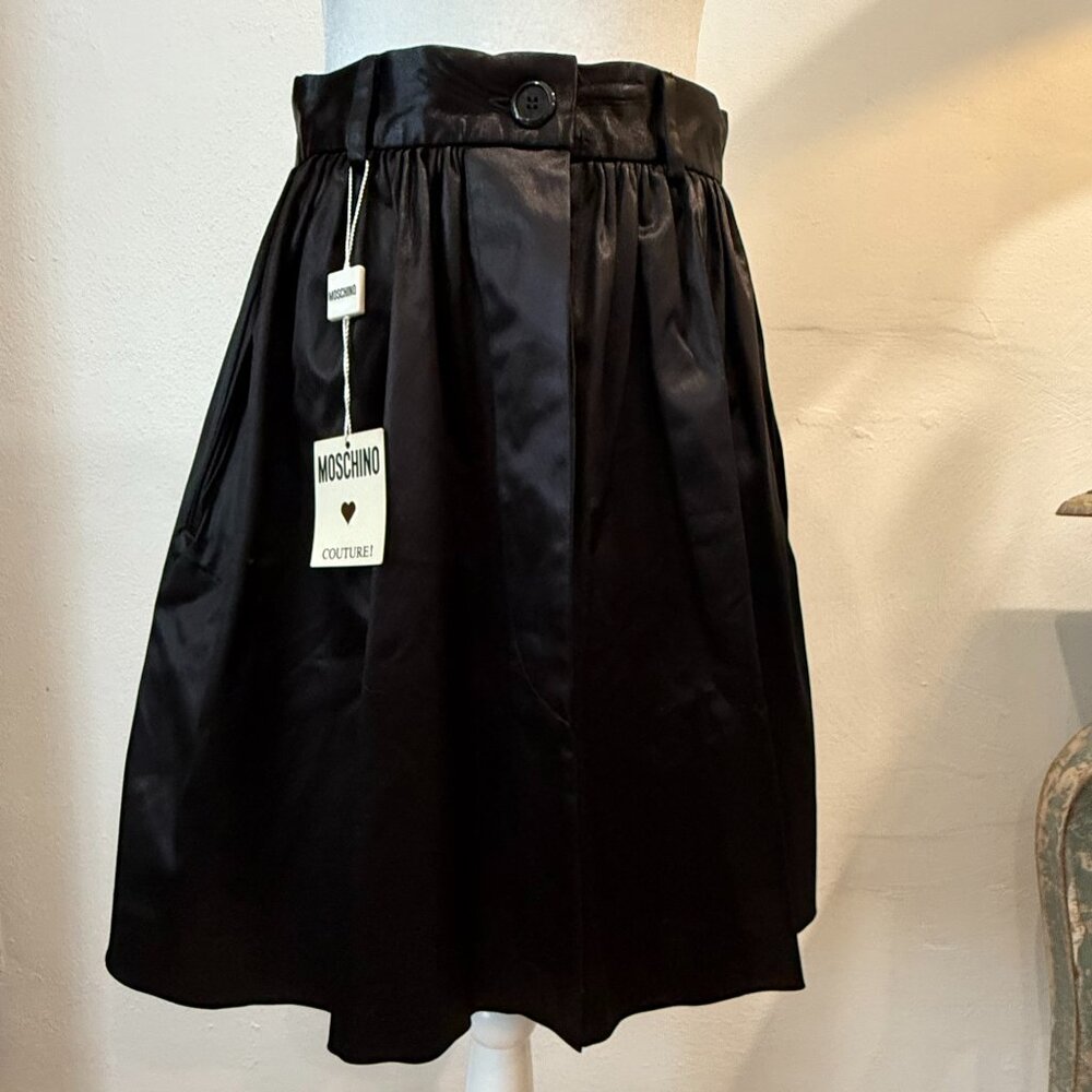 *NEW Moschino skirt